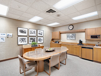 Portland, OR Office - 2927–2933 E Burnside