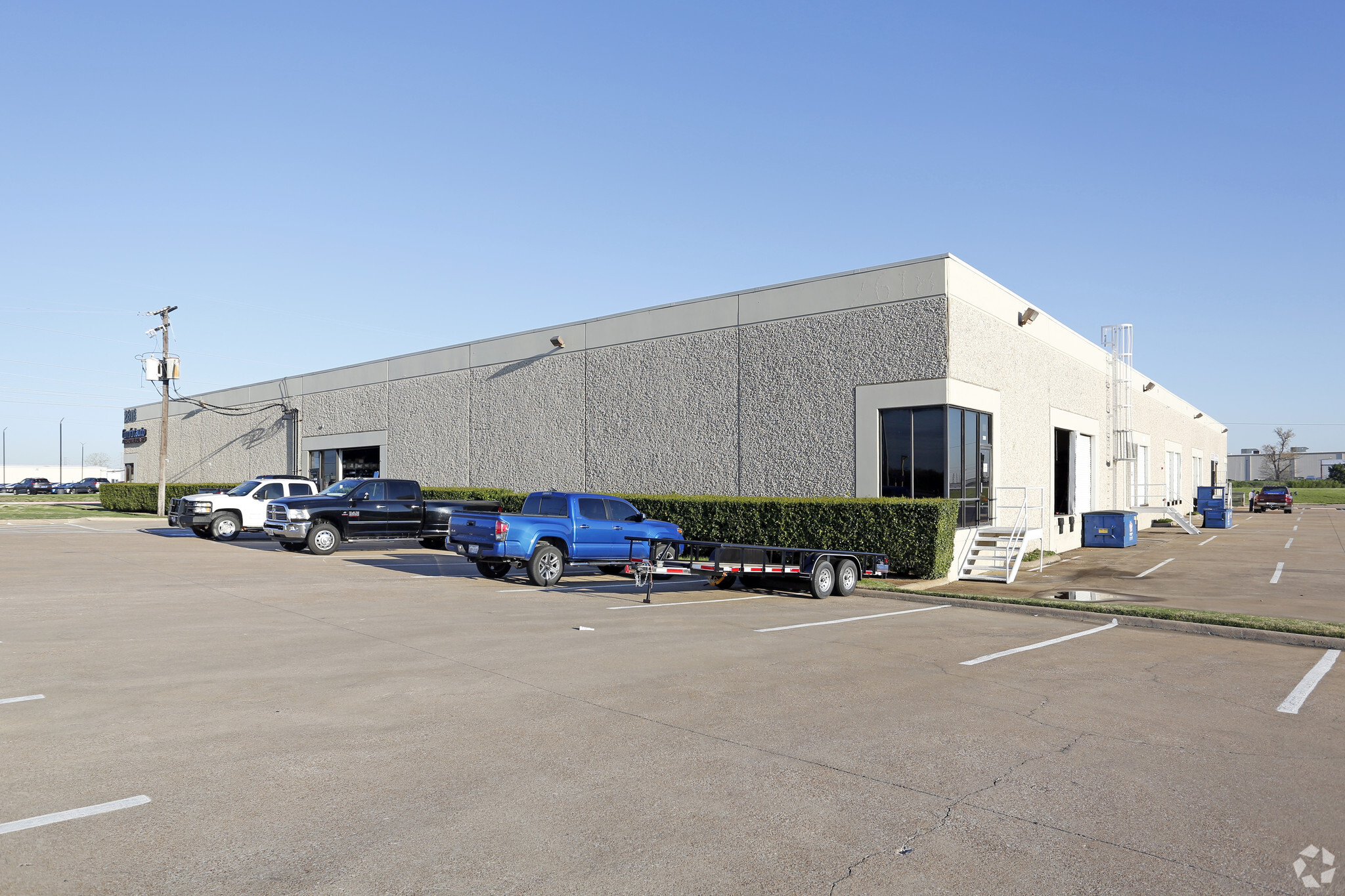 2618 W Pioneer Pky, Grand Prairie, TX for Rent