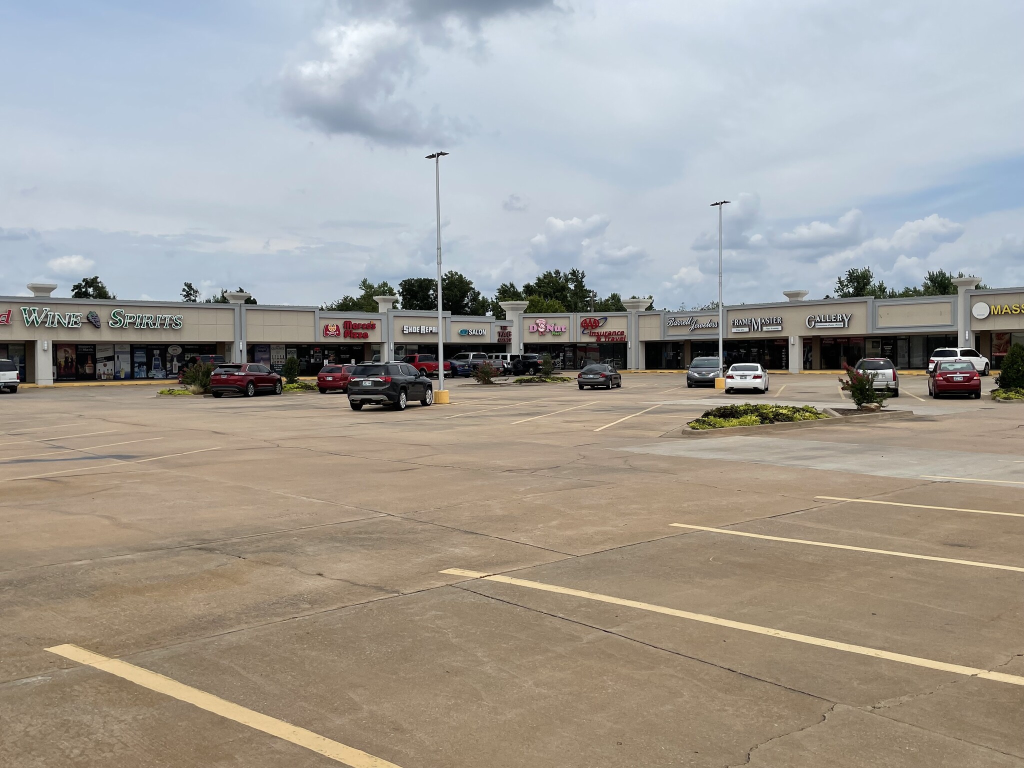 3200 S Boulevard St, Edmond, OK for Rent