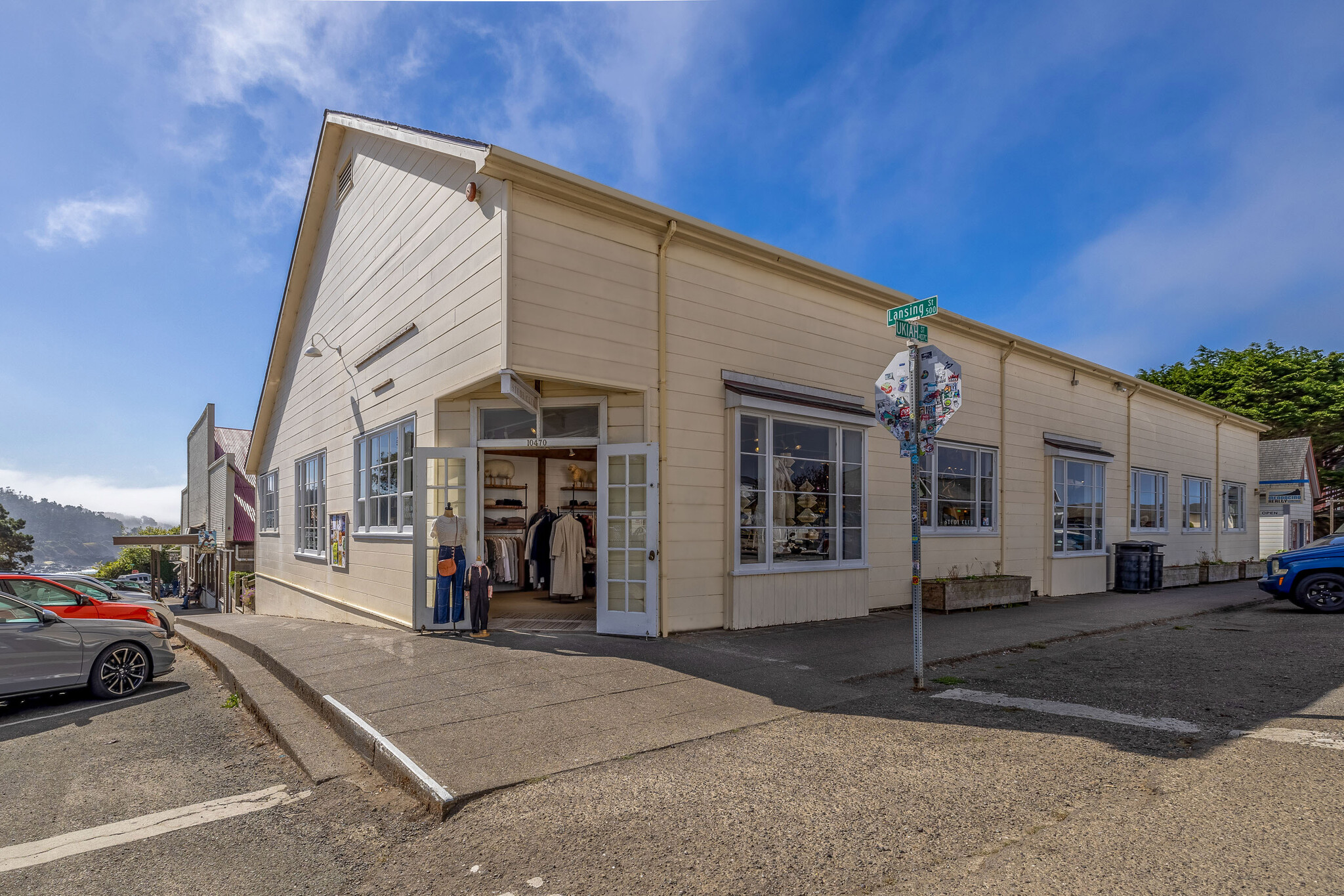 10470 Lansing St, Mendocino, CA for Sale