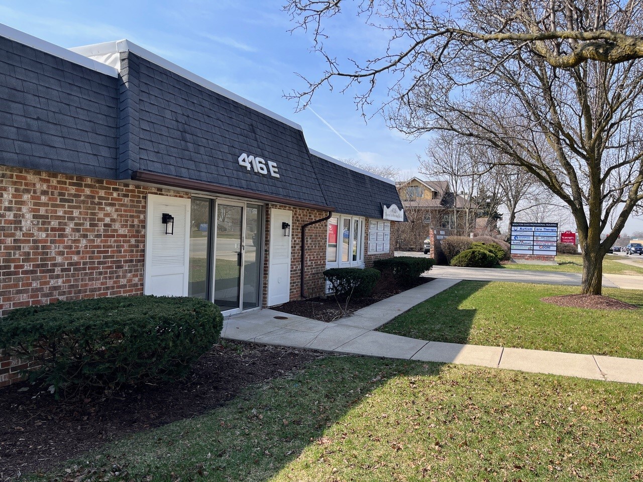 416 E Roosevelt Rd, Wheaton, IL for Rent