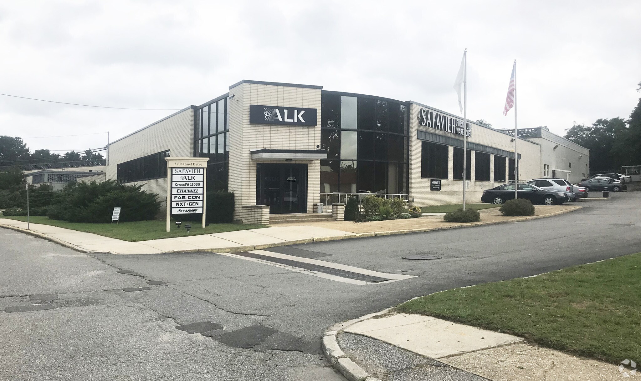 2 Channel Dr, Port Washington, NY for Rent