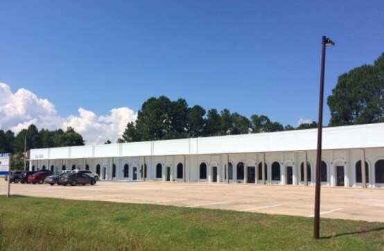 106 Shoppers Way, Brunswick, GA for Rent