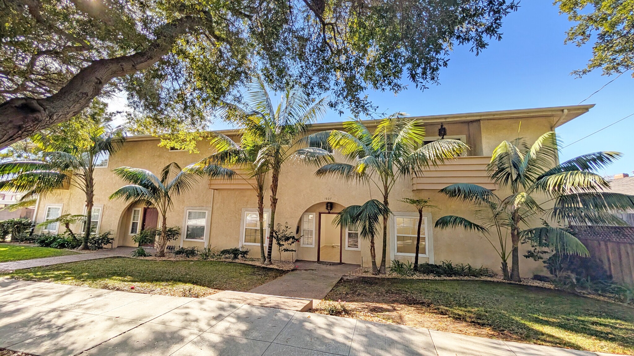 100-104 W Arrellaga St, Santa Barbara, CA for Rent