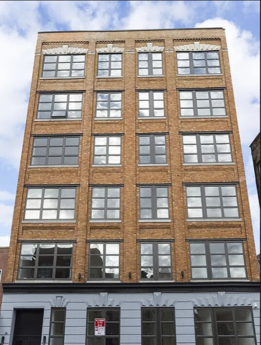 573 Metropolitan Ave, Brooklyn, NY for Rent