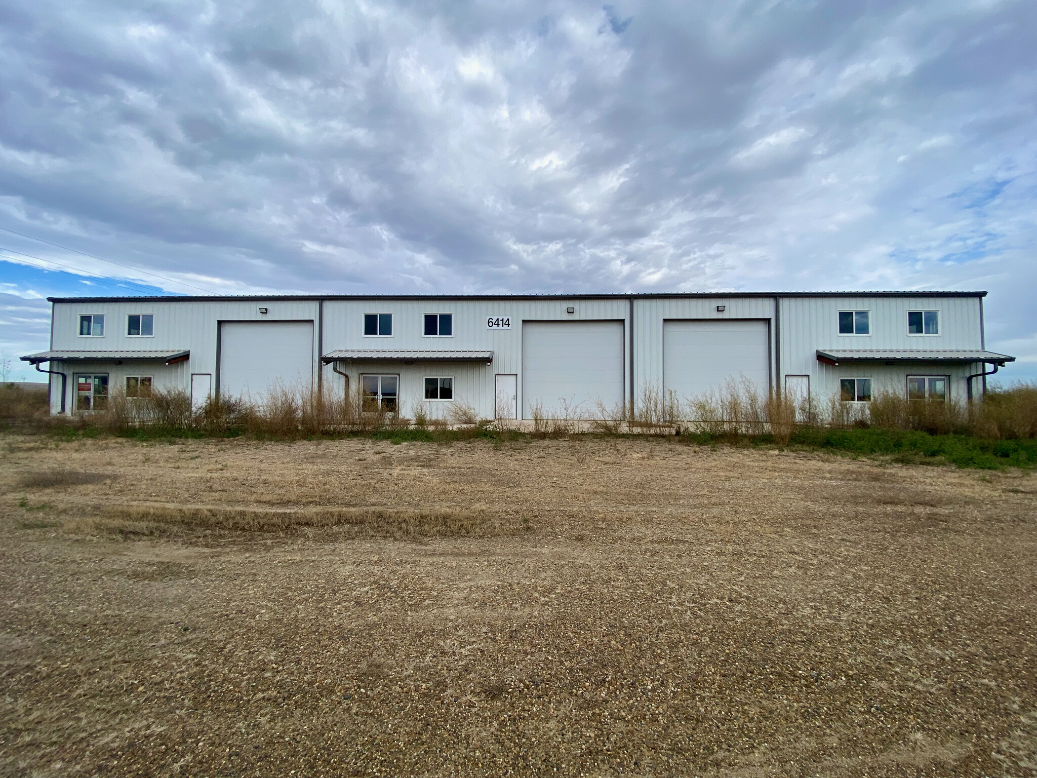 6414 Wickum Rd, Williston, ND for Sale