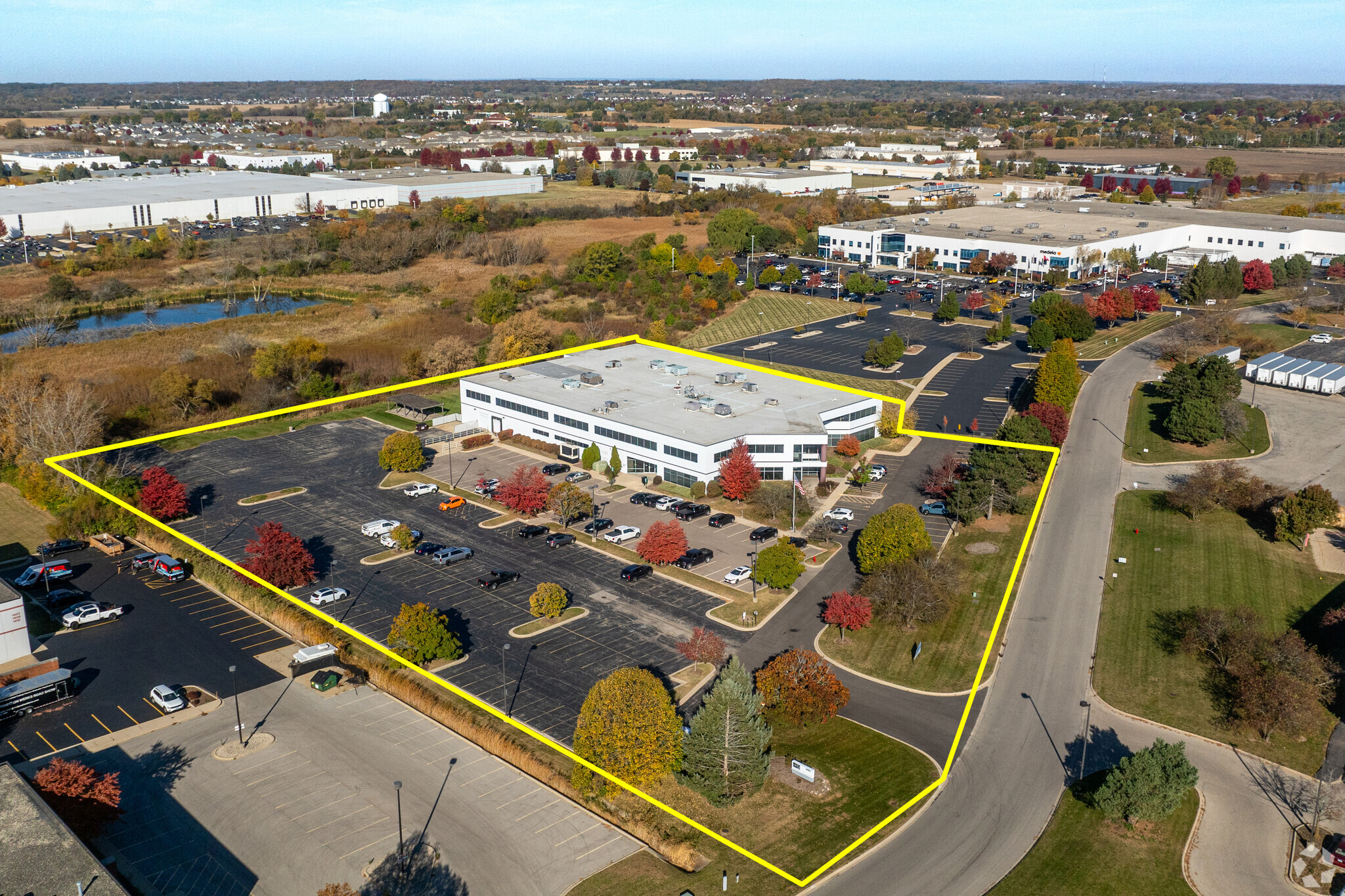 1391 Corporate Dr, Mchenry, IL for Sale