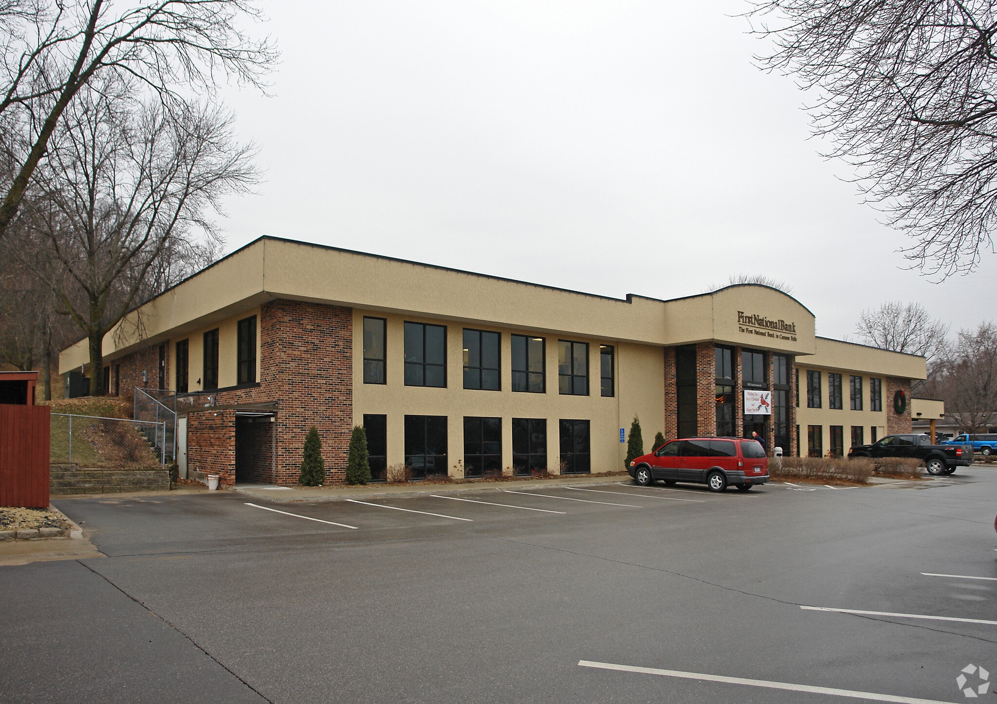 2835 S Service Dr, Red Wing, MN for Rent