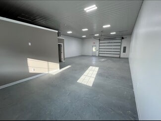 Bloomington, IN Light Distribution - 3139 N Westbury Village Dr