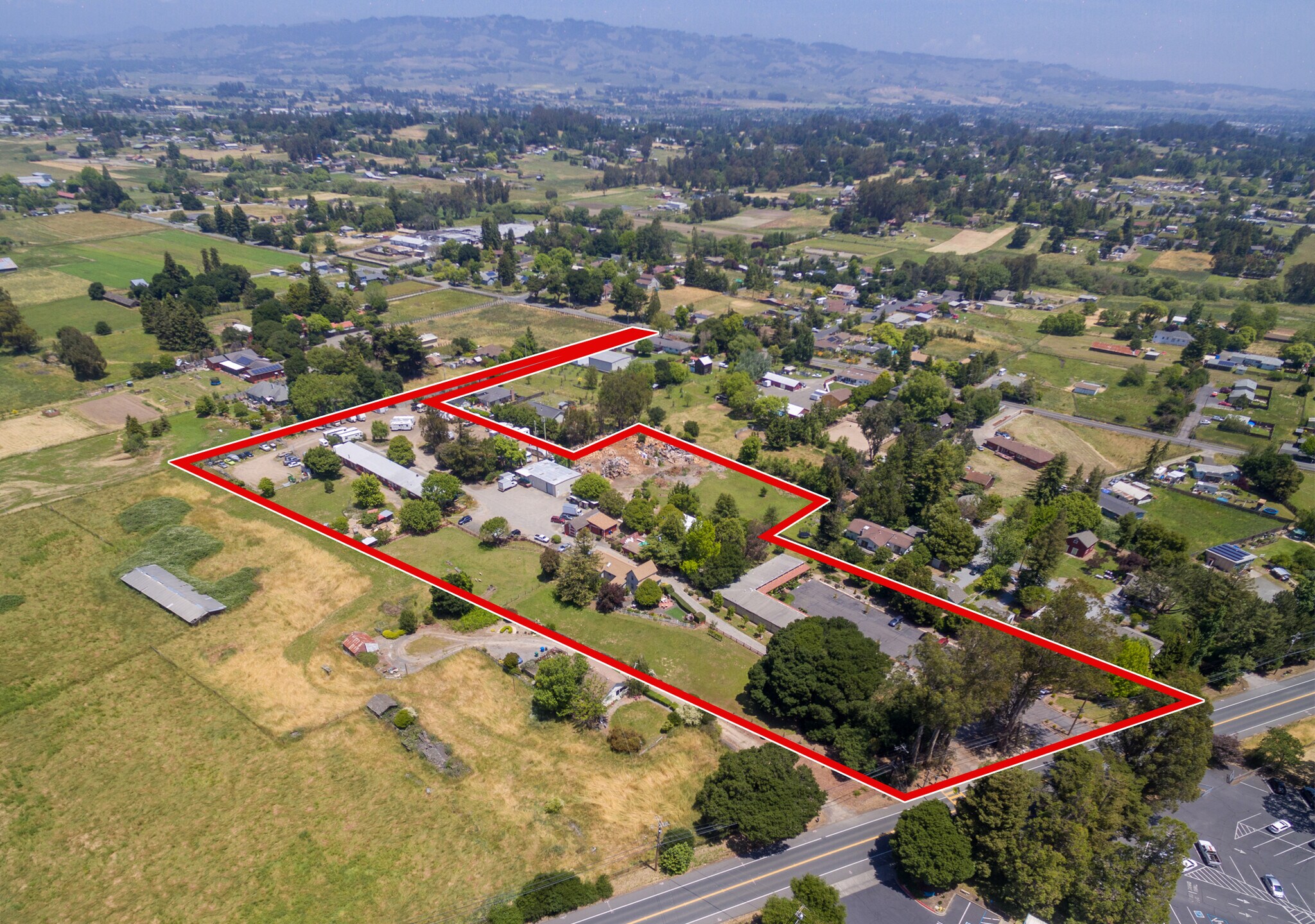 3820 Bodega Ave, Petaluma, CA for Sale