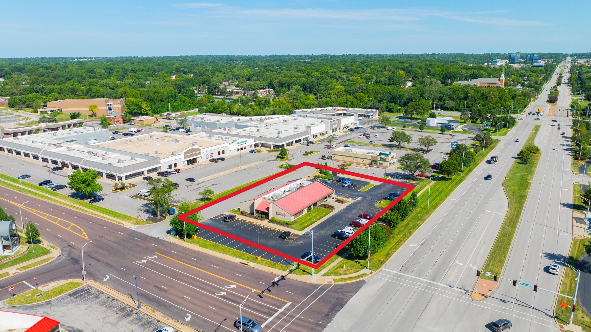 10480 Metcalf Ave, Overland Park, KS for Sale