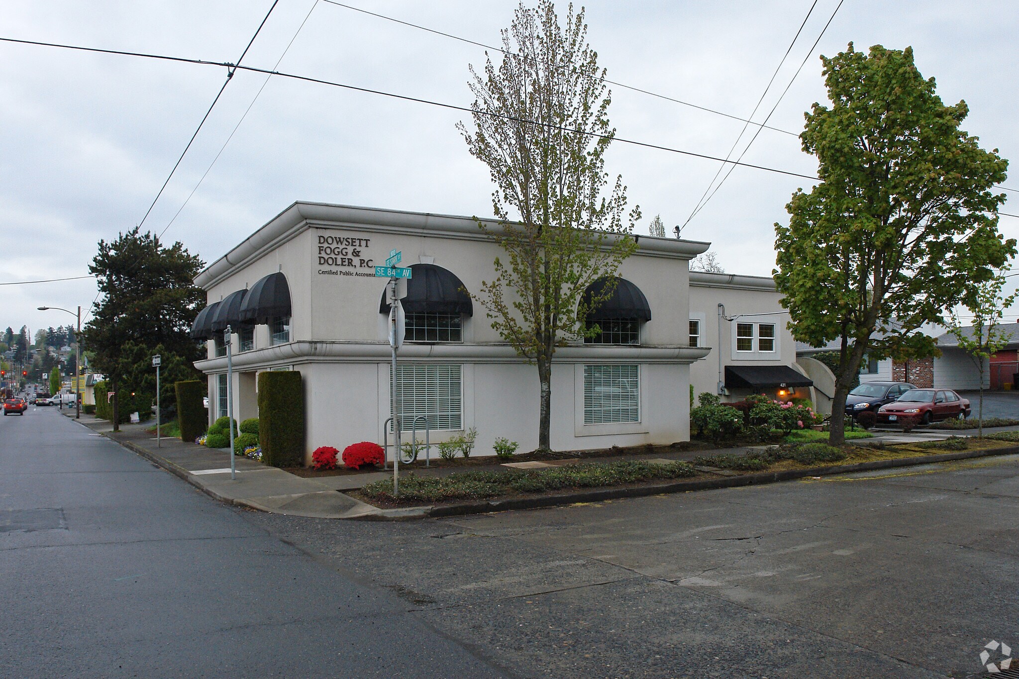 8333 SE Stark St, Portland, OR for Sale