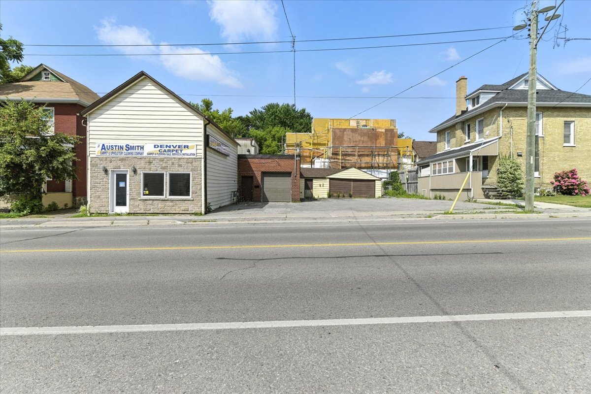 174 Mary St N, Oshawa, ON for Sale