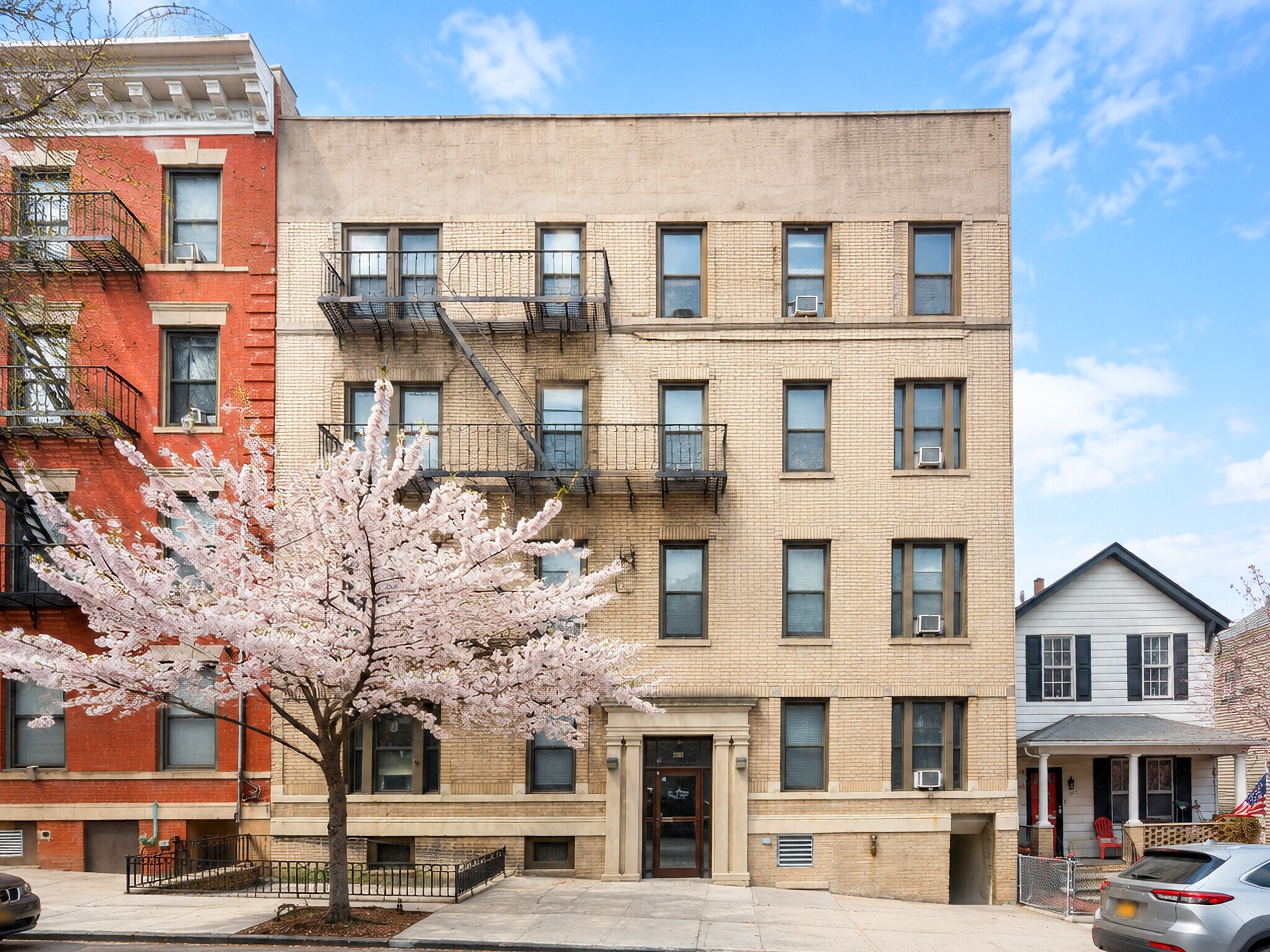 251 E 236th St, Bronx, NY for Sale