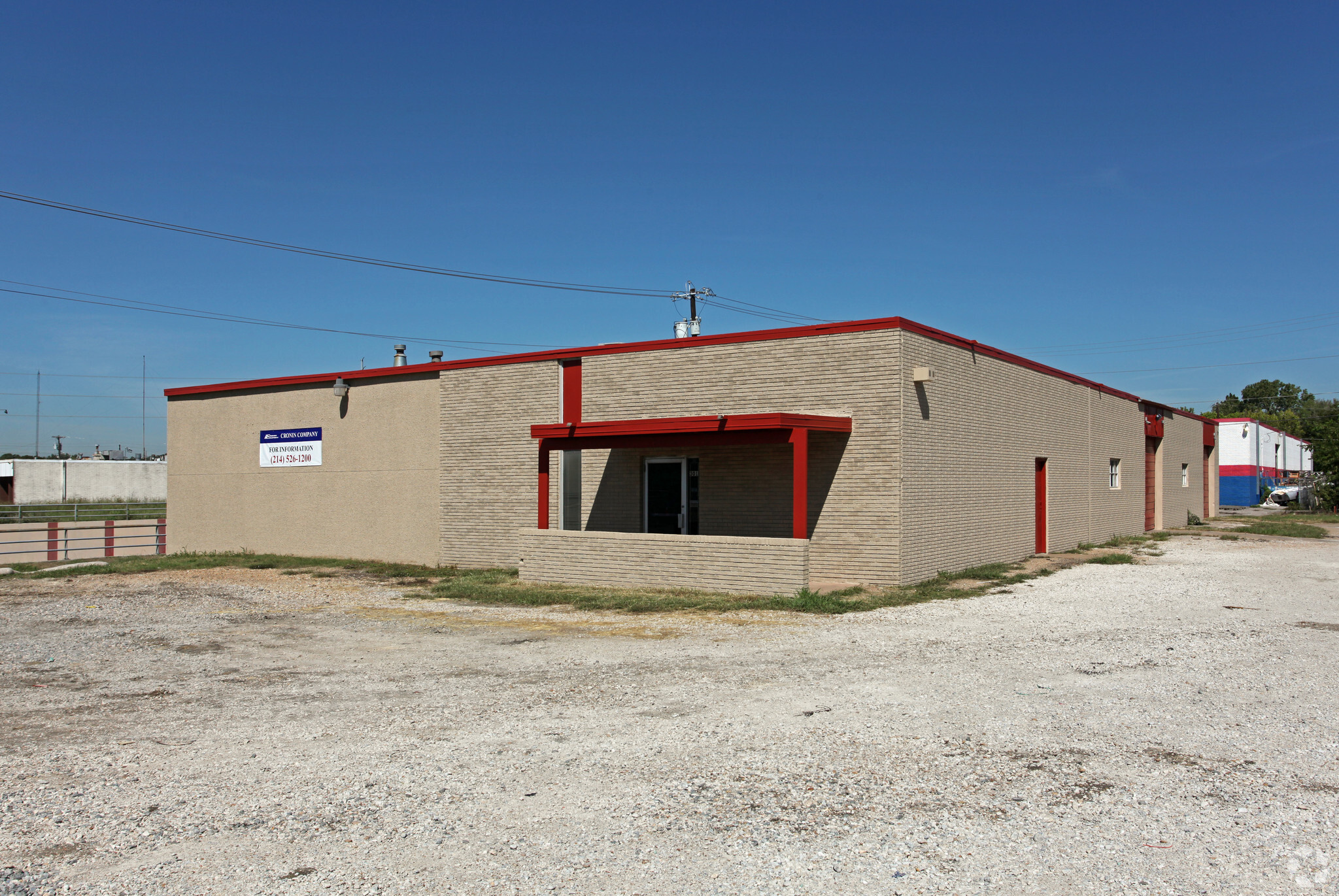 301 E Walnut St, Garland, TX for Sale