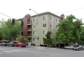 Seattle, WA Apartments - 8745 Greenwood Ave N