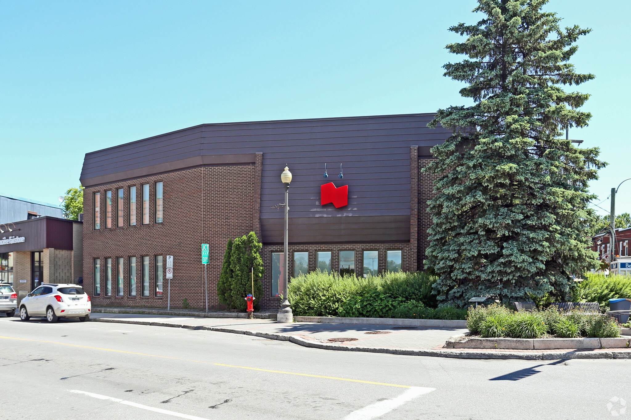 107-111 Rue Maclaren E, Gatineau, QC for Rent