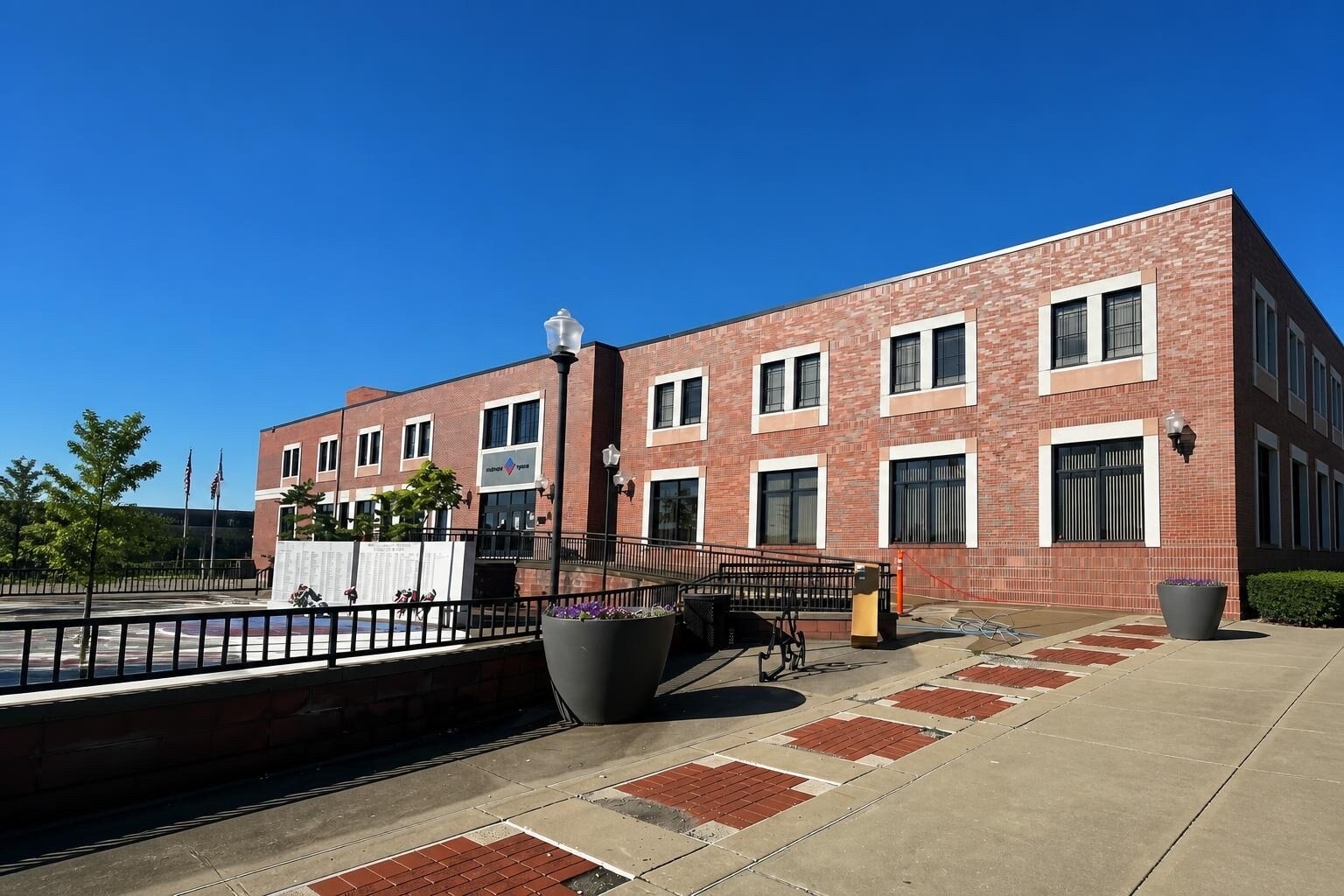 320 Adams St, Fairmont, WV for Rent