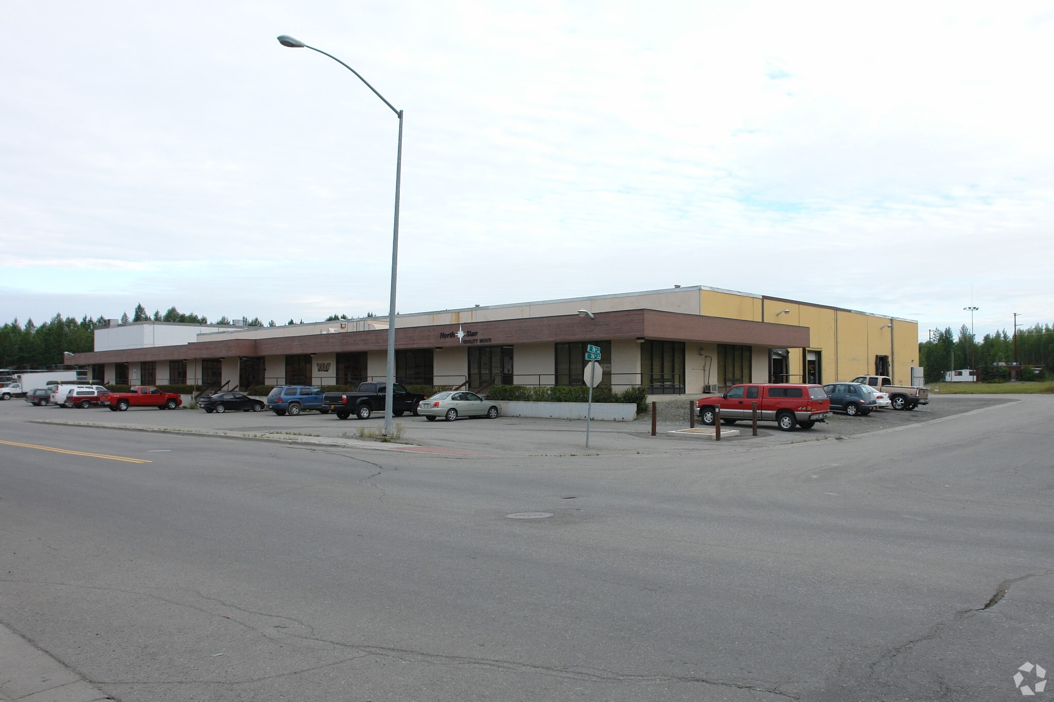 355 E 76th Ave, Anchorage, AK for Rent