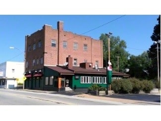 923 W Main St 923 W Main St