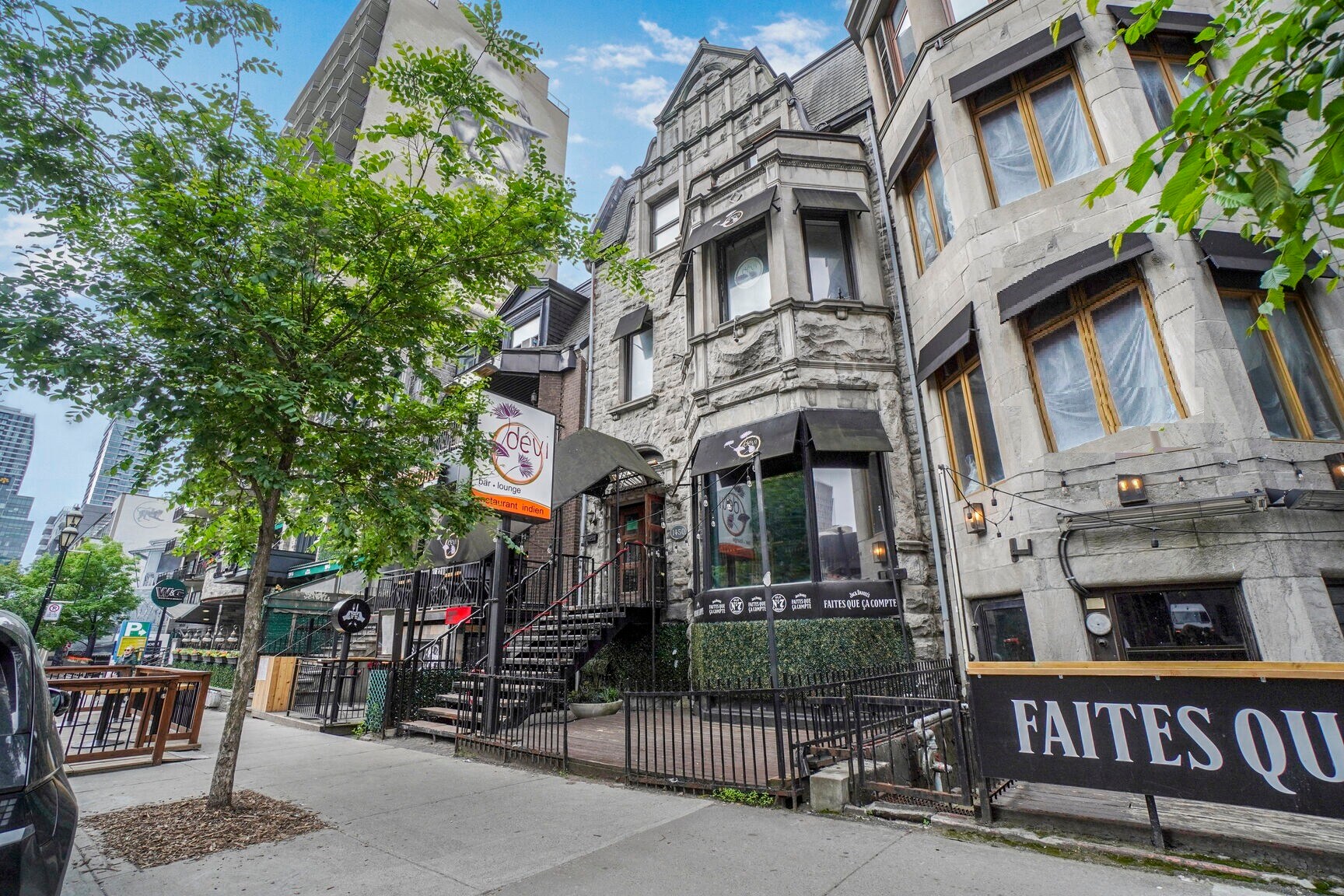 1450 Rue Crescent, Montréal, QC for Sale