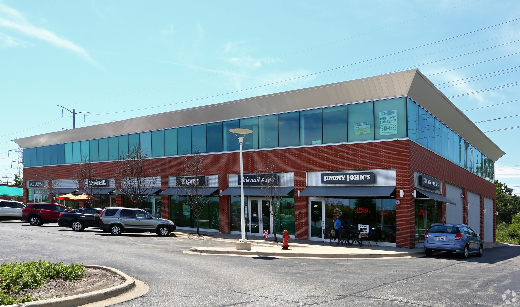 332 Skokie Valley Rd Highland Park, IL 60035 Retail Property for Sale on