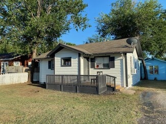Lawton, OK Residential Income - 1816 NW Kingsbury Ave