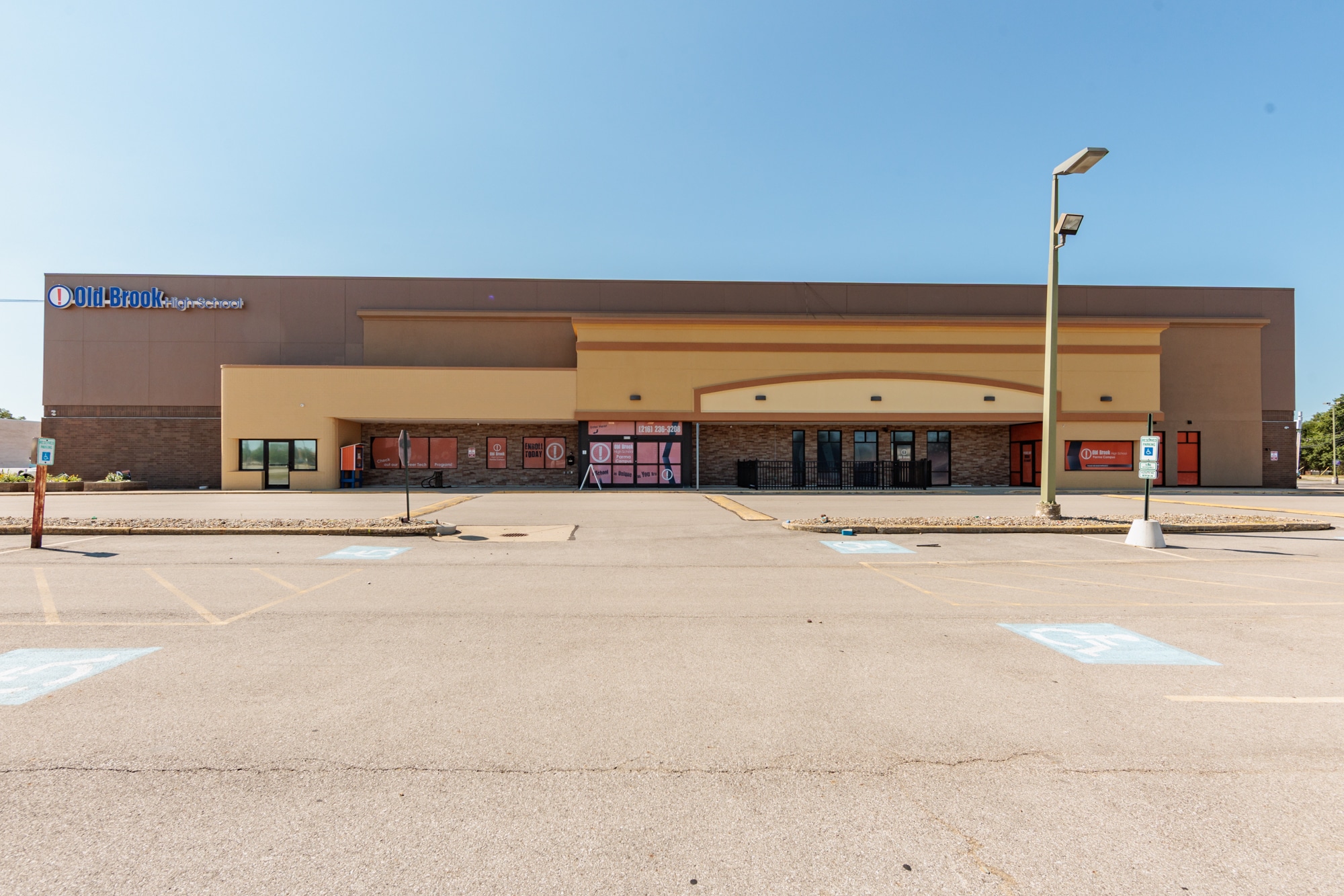 8555-8735 Day Dr, Parma, OH for Sale