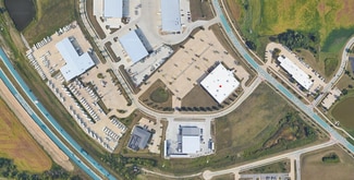 Hiawatha, IA Commercial - 1450 N Center Point Rd Hiawatha, IA Commercial - 1450 N Center Point Rd