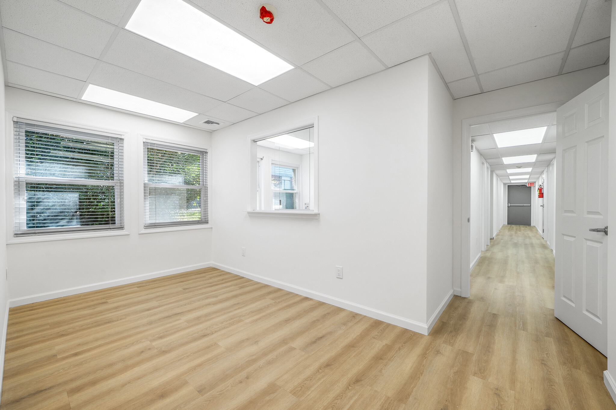 28 Throckmorton Ln, Old Bridge, NJ for Rent