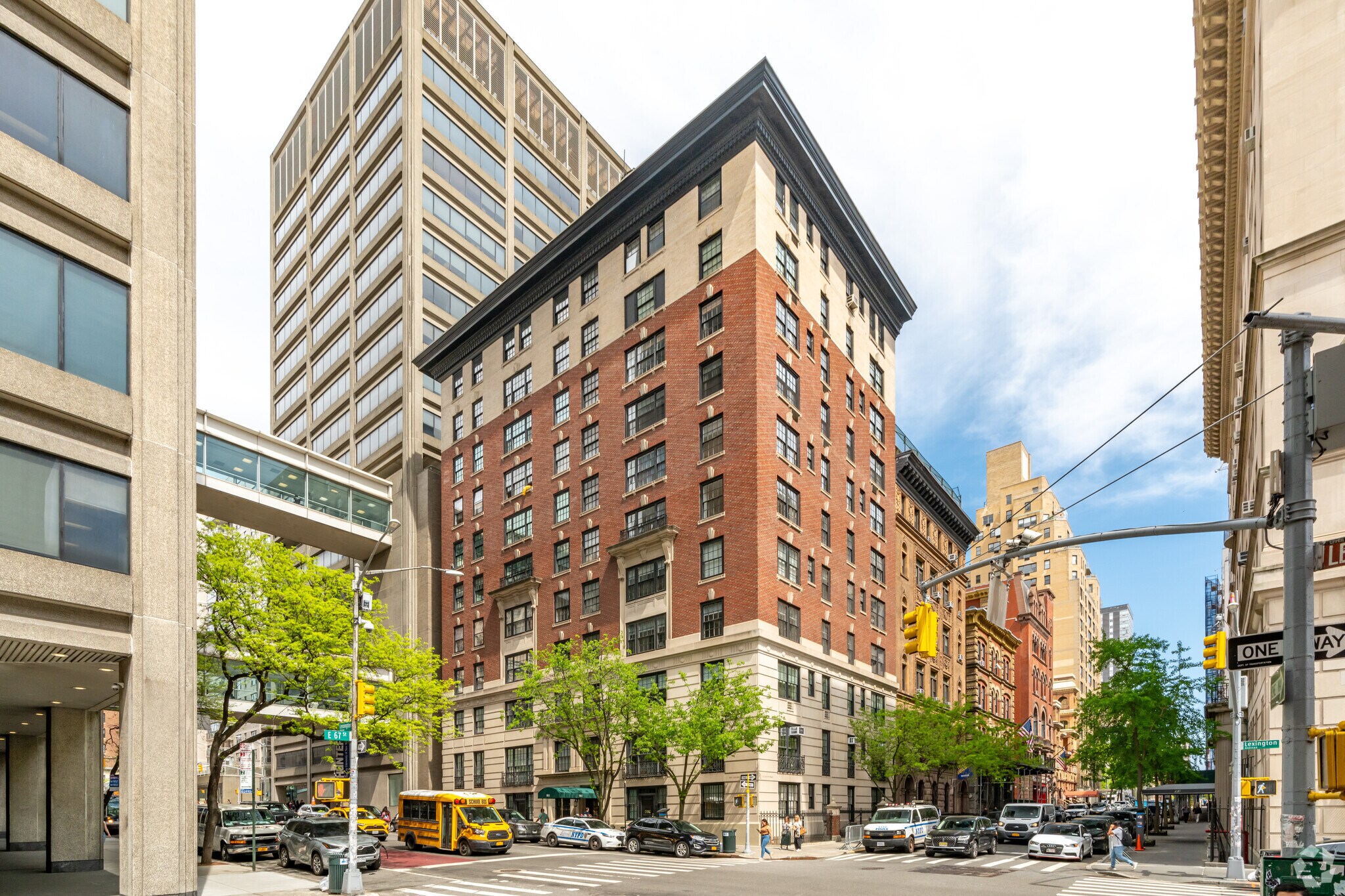 901-903 Lexington Ave, New York, NY for Rent
