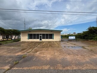 Clute, TX Industrial - 726 Main St