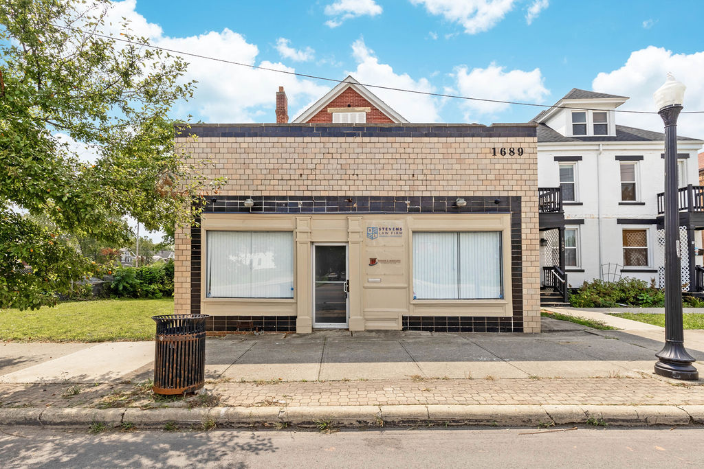 1689 E Main St, Columbus, OH for Sale