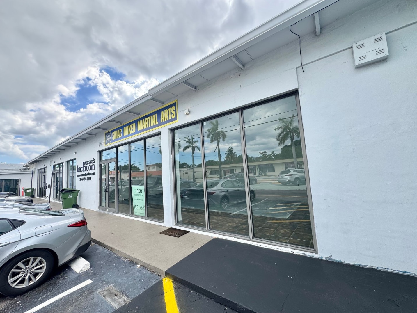 135 NE 1st Ave, Hallandale Beach, FL for Rent