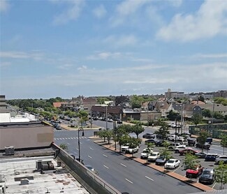 Long Beach, NY Retail - 227 E Park Ave