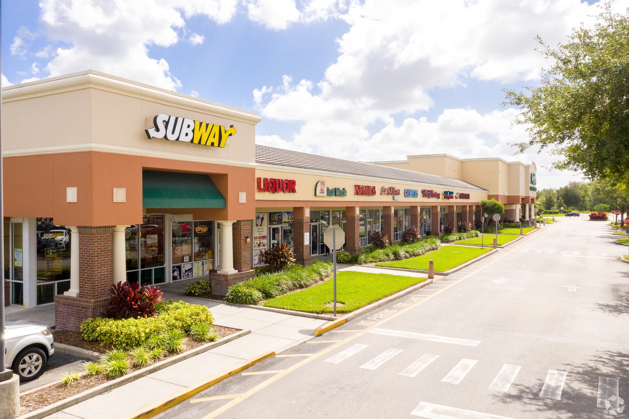 64376491 S Chickasaw Trl Orlando, FL 32829 Shopping Center Property