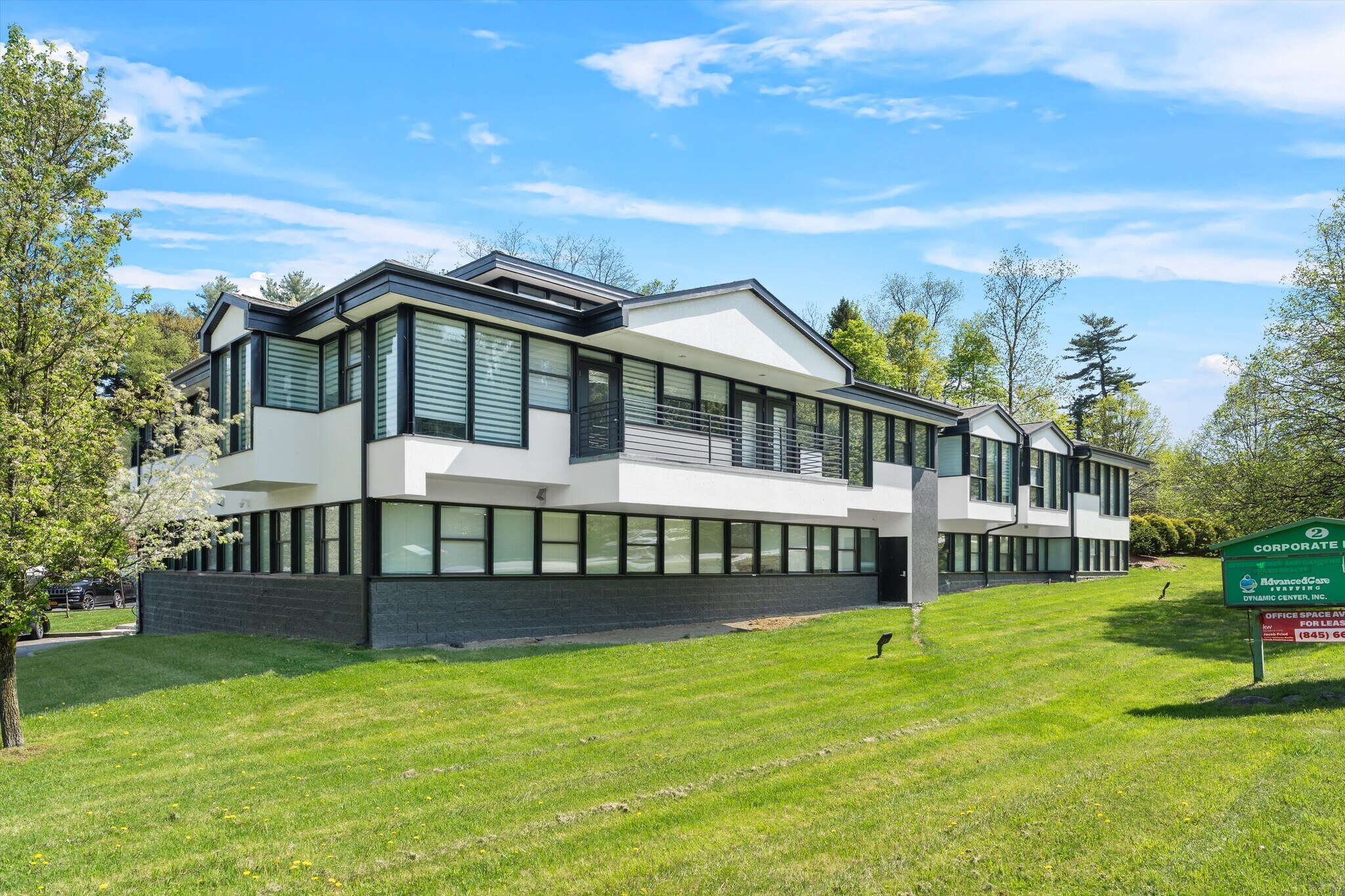2 Corporate Dr, Central Valley, NY for Rent
