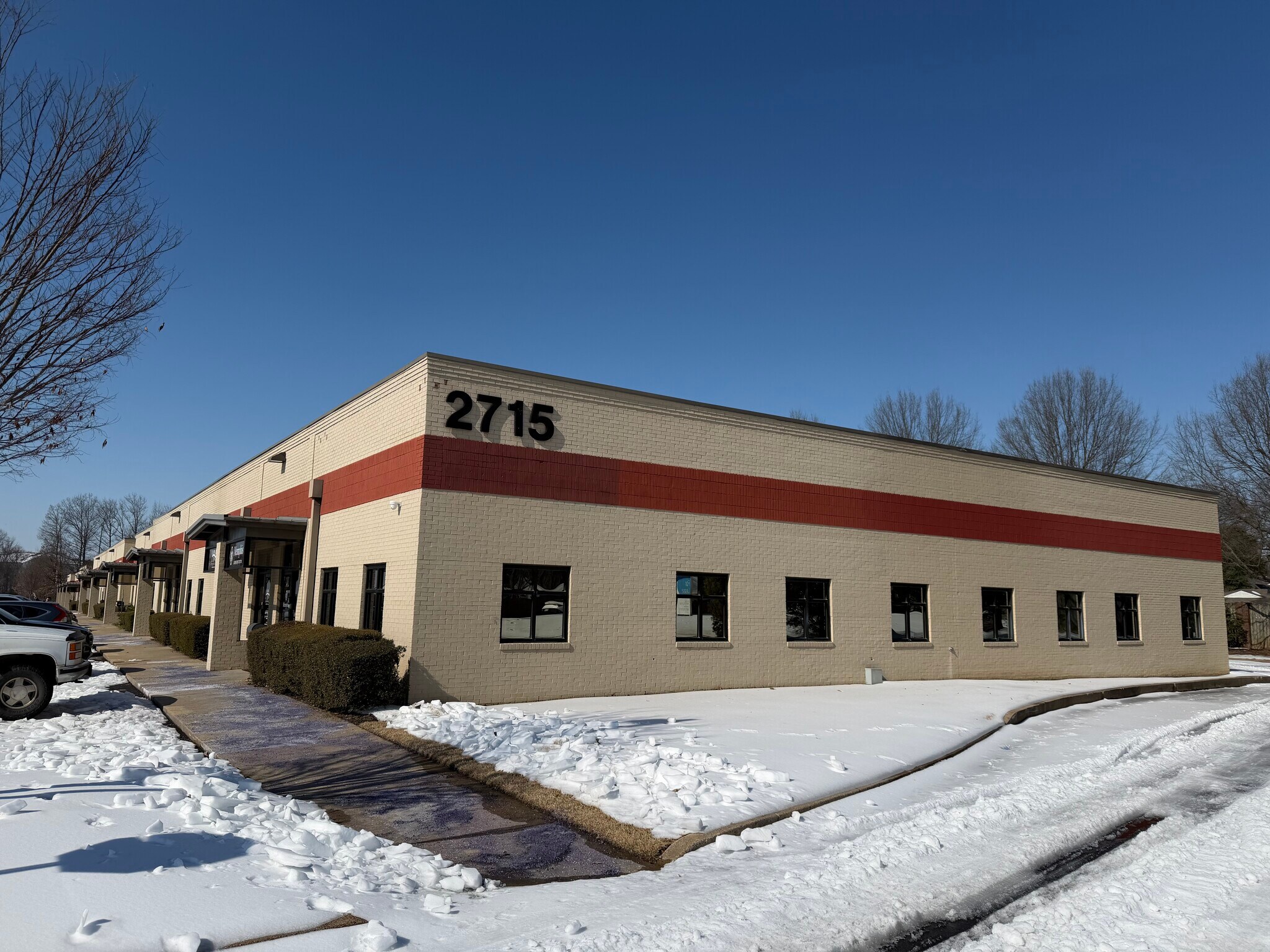 2715 Kirby Rd, Memphis, TN for Rent