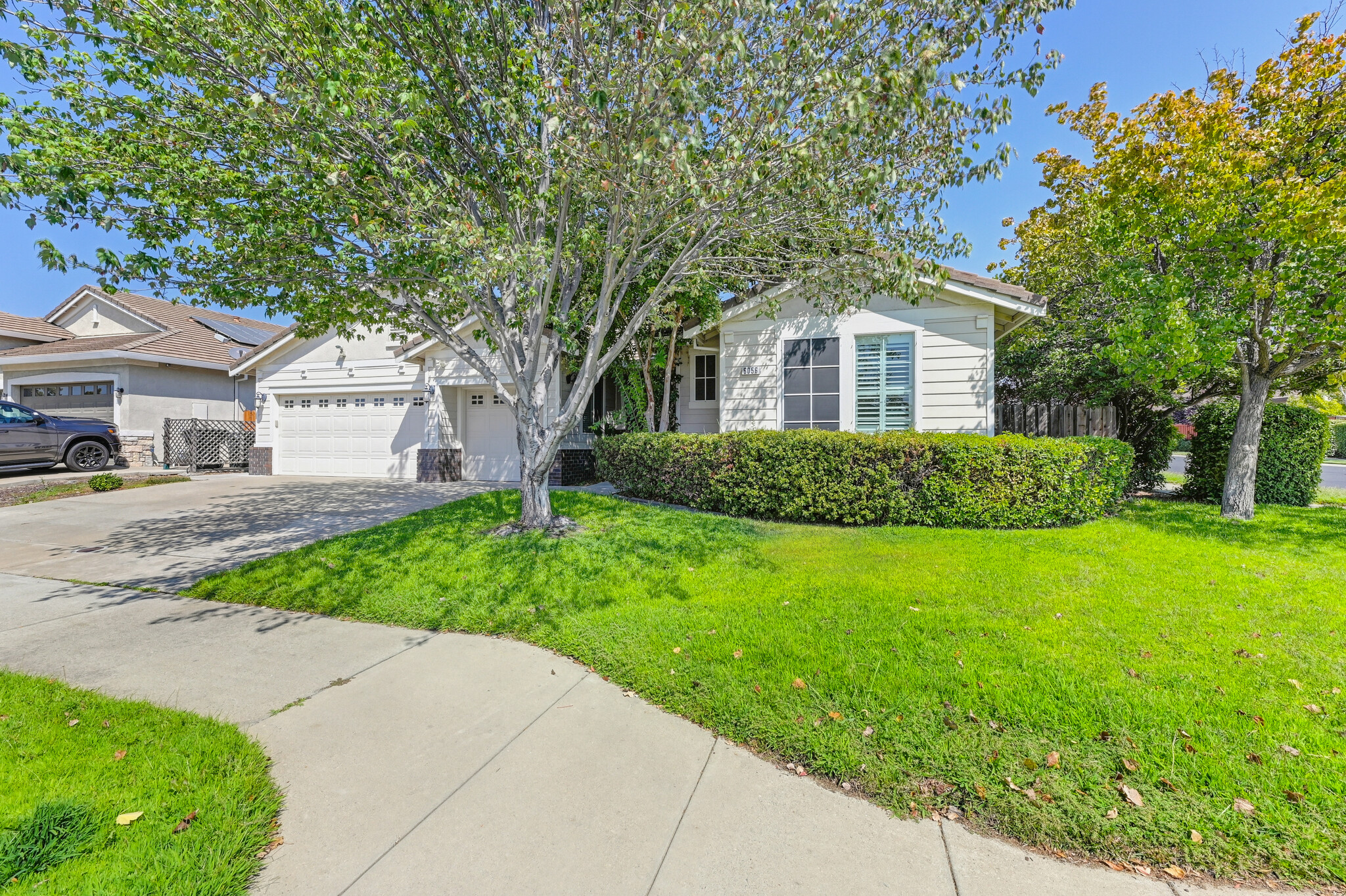 6056 Big Bend Dr, Roseville, CA for Sale