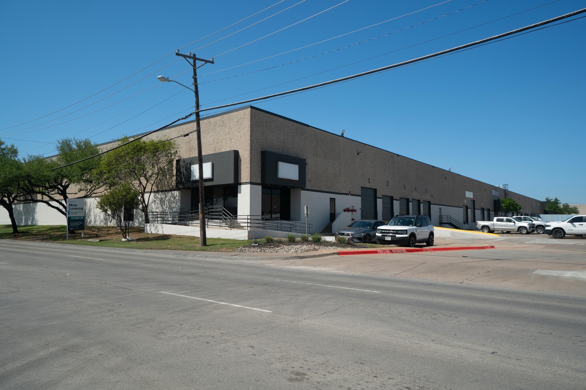601-611 W Mockingbird Ln, Dallas, TX for Rent