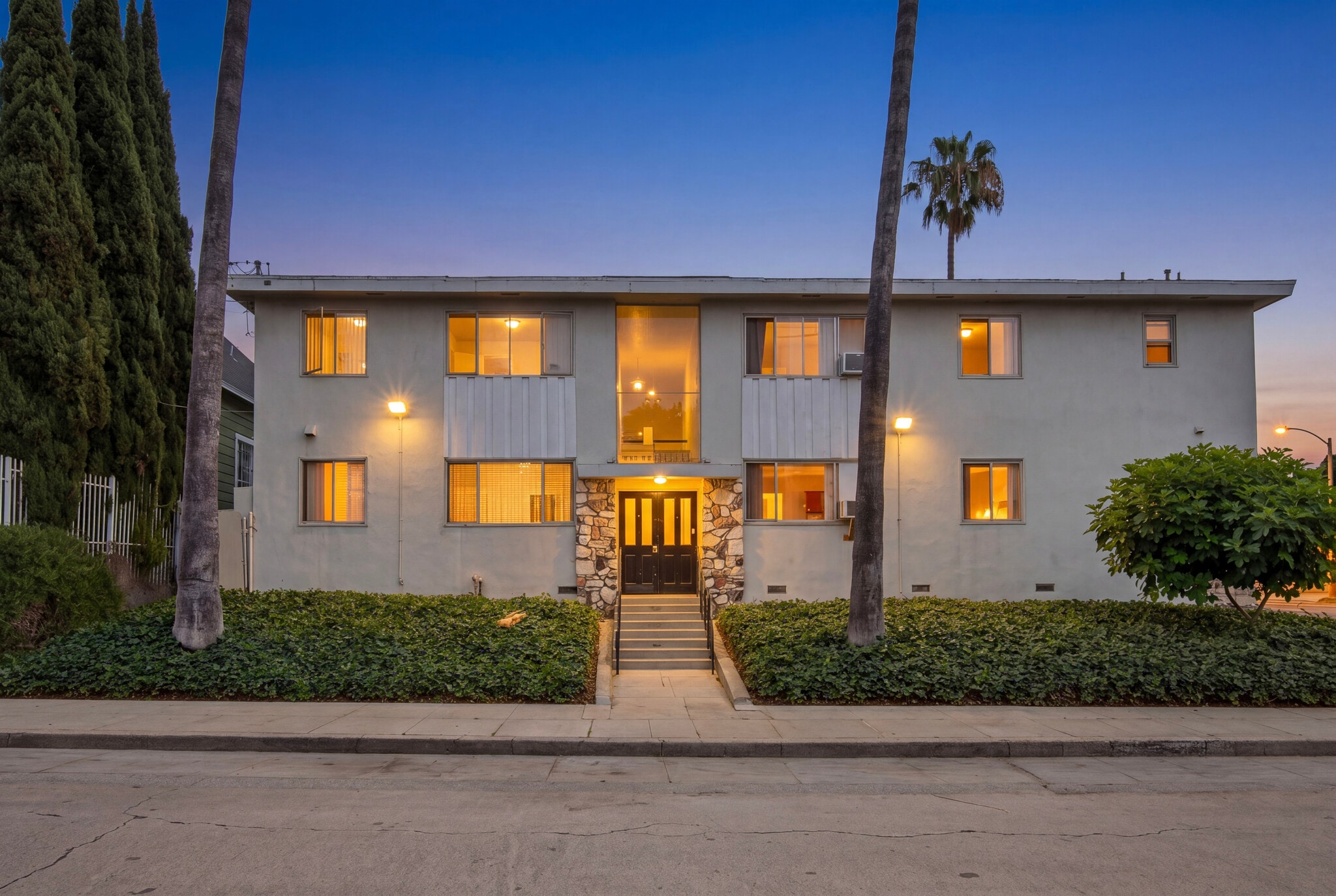 136 S Westlake Ave, Los Angeles, CA for Sale