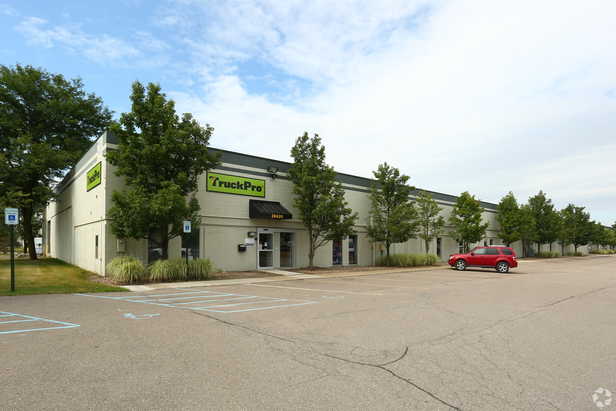 29031-29045 Airport Dr, Romulus, MI for Rent