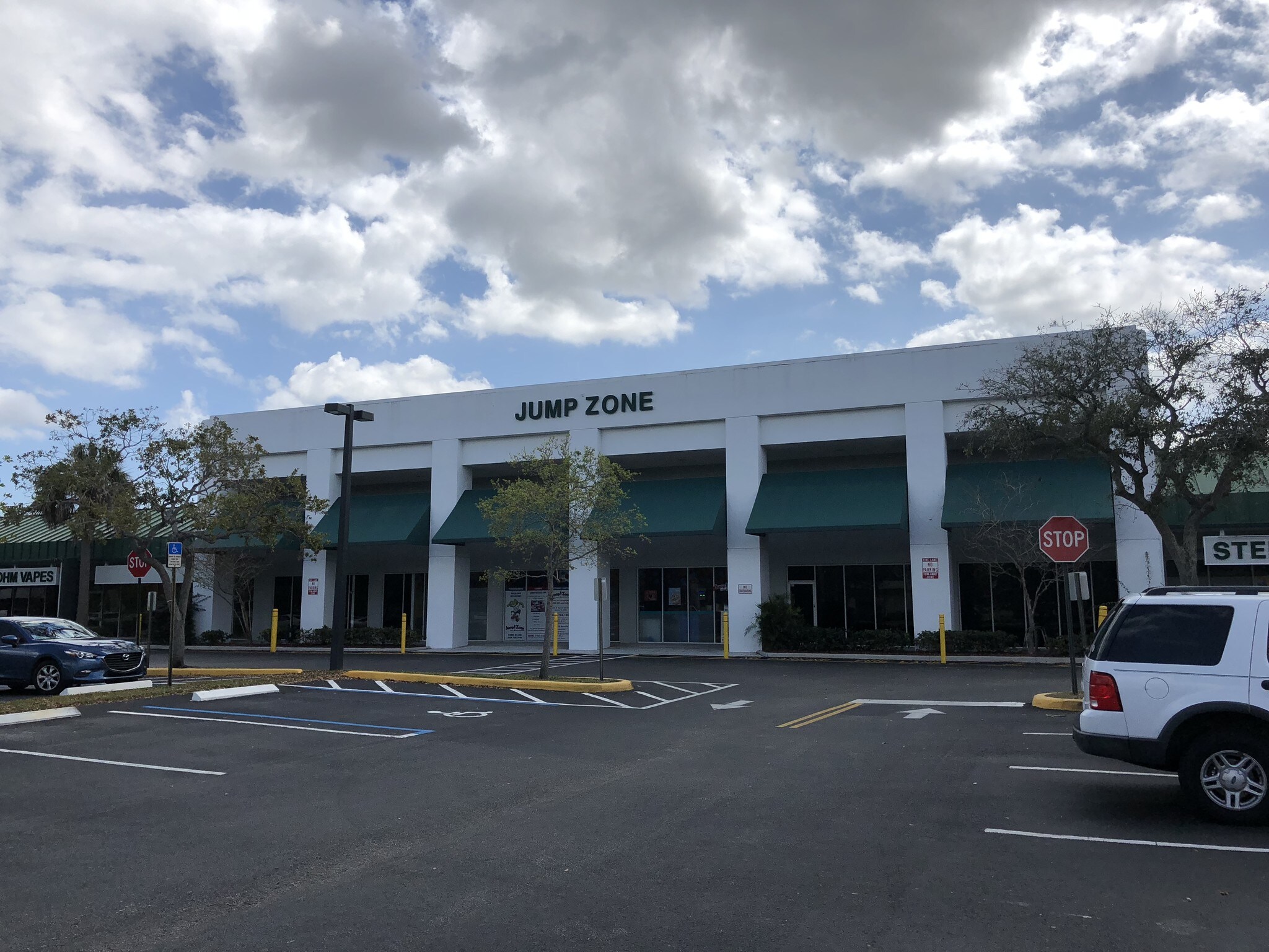 10000-10160 W Oakland Park Blvd, Sunrise, FL for Rent