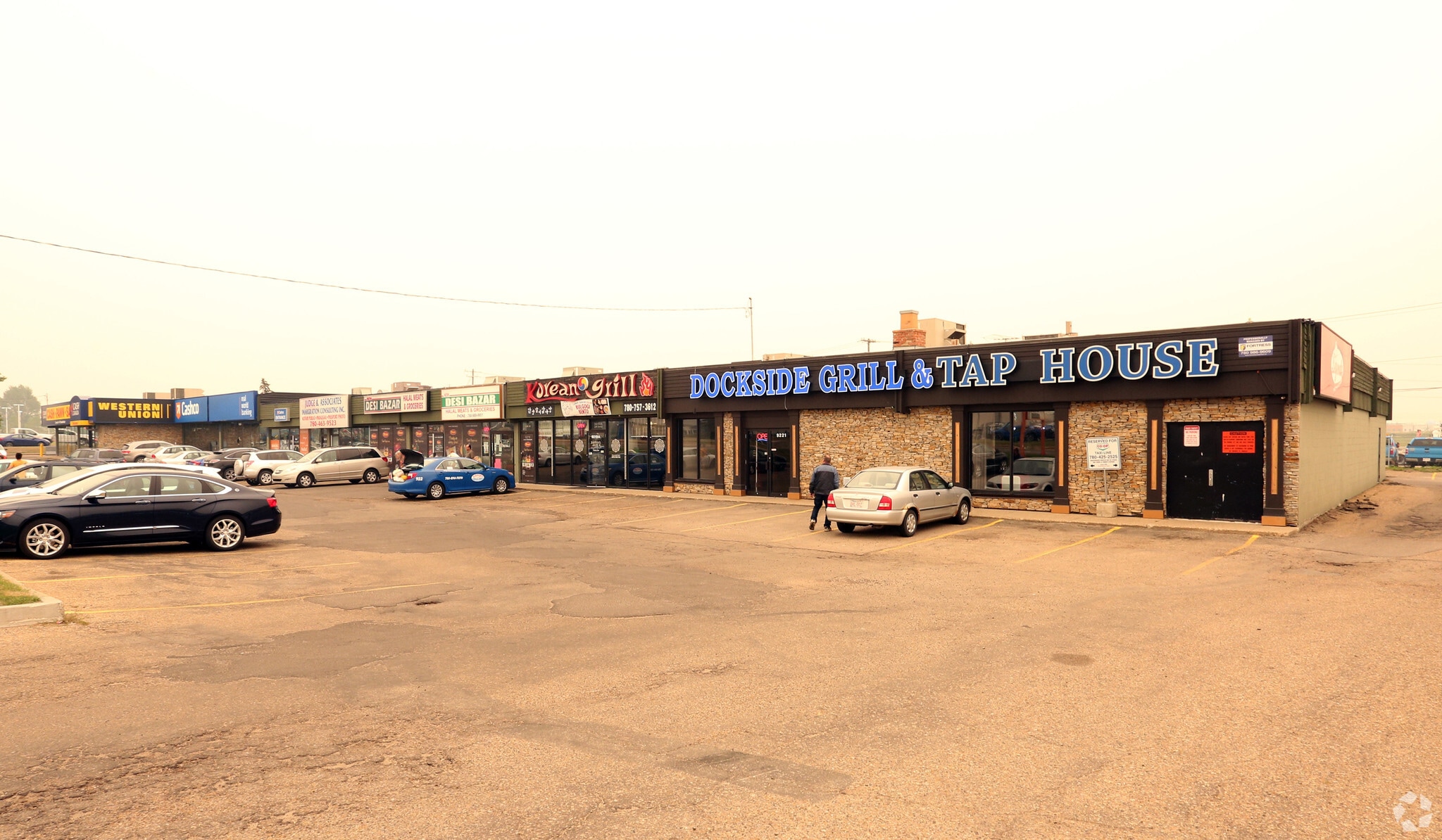 9216-9222 34th Ave NW, Edmonton, AB for Rent