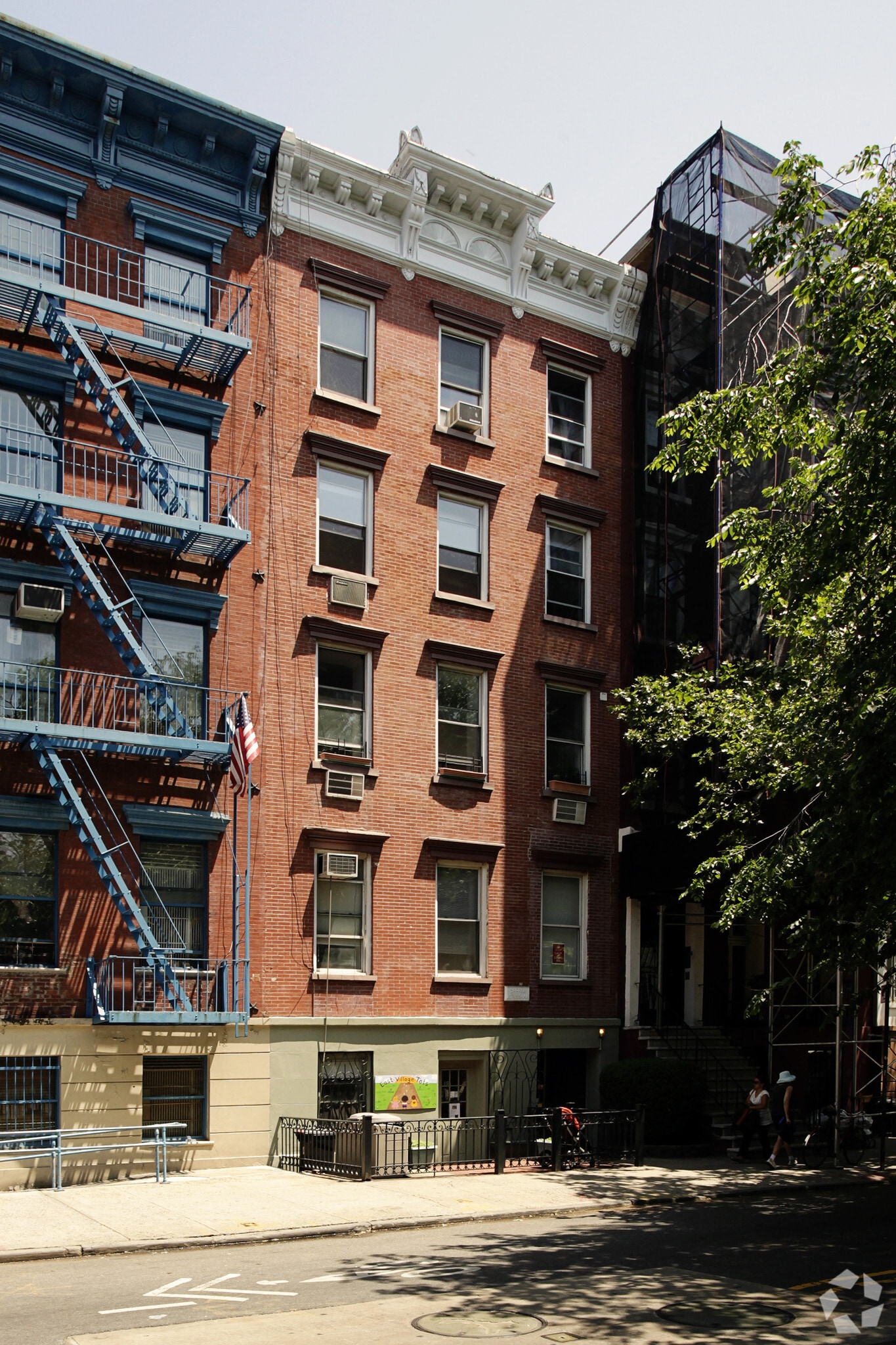297 E Tenth St, New York, NY for Rent