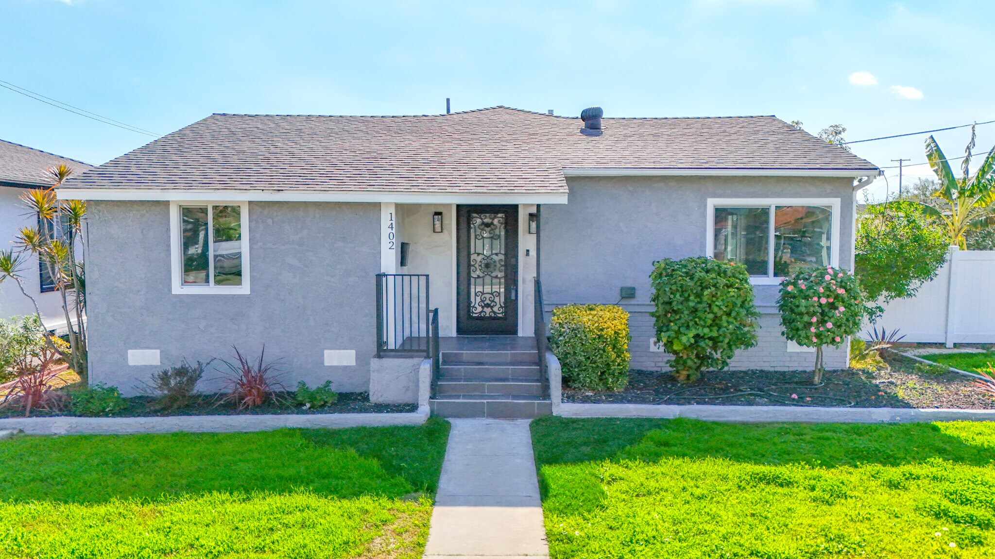 1402 E Luray St, Long Beach, CA for Sale