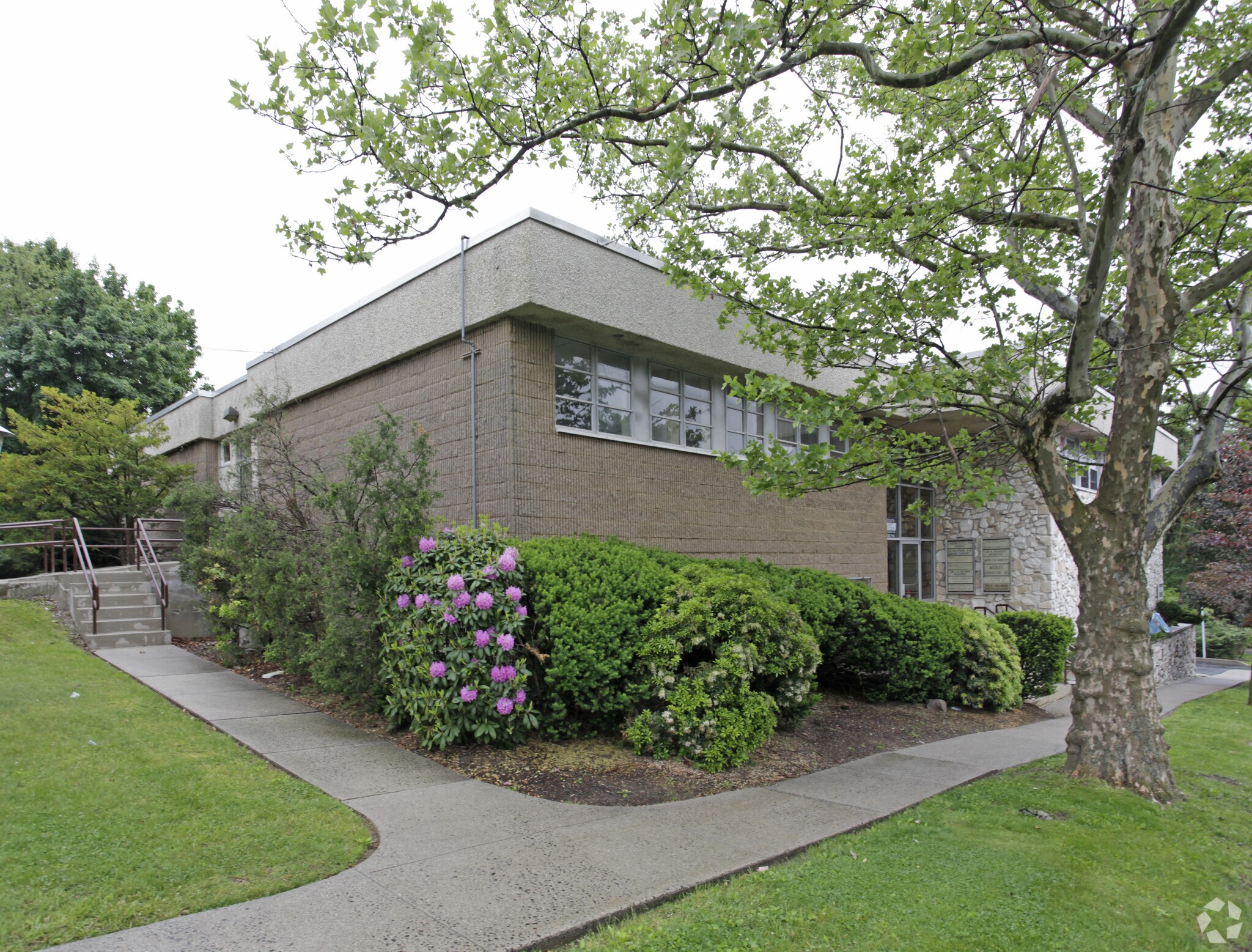 180 E Central Ave, Pearl River, NY for Rent