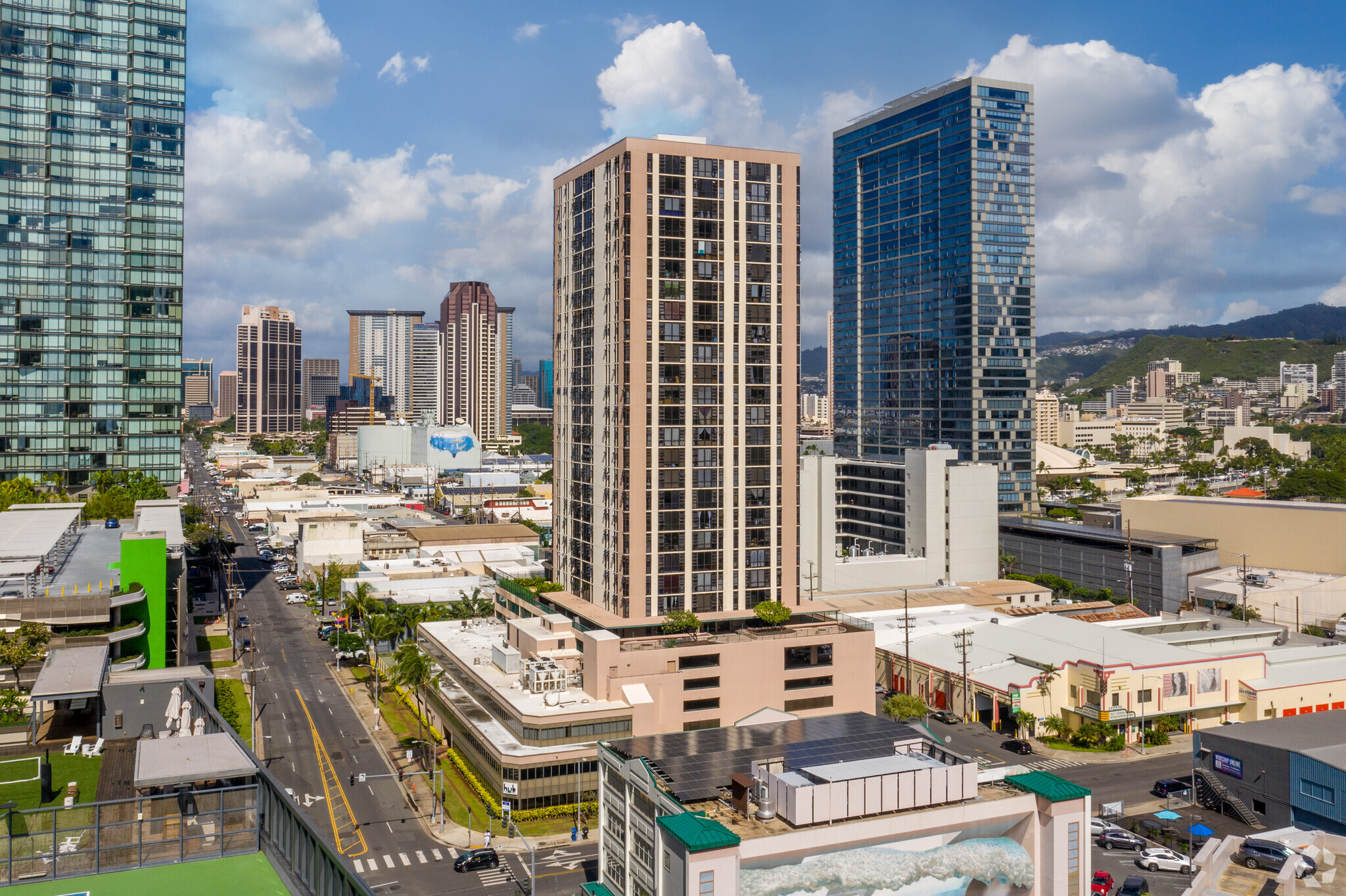 1050 Queen St, Honolulu, HI for Rent