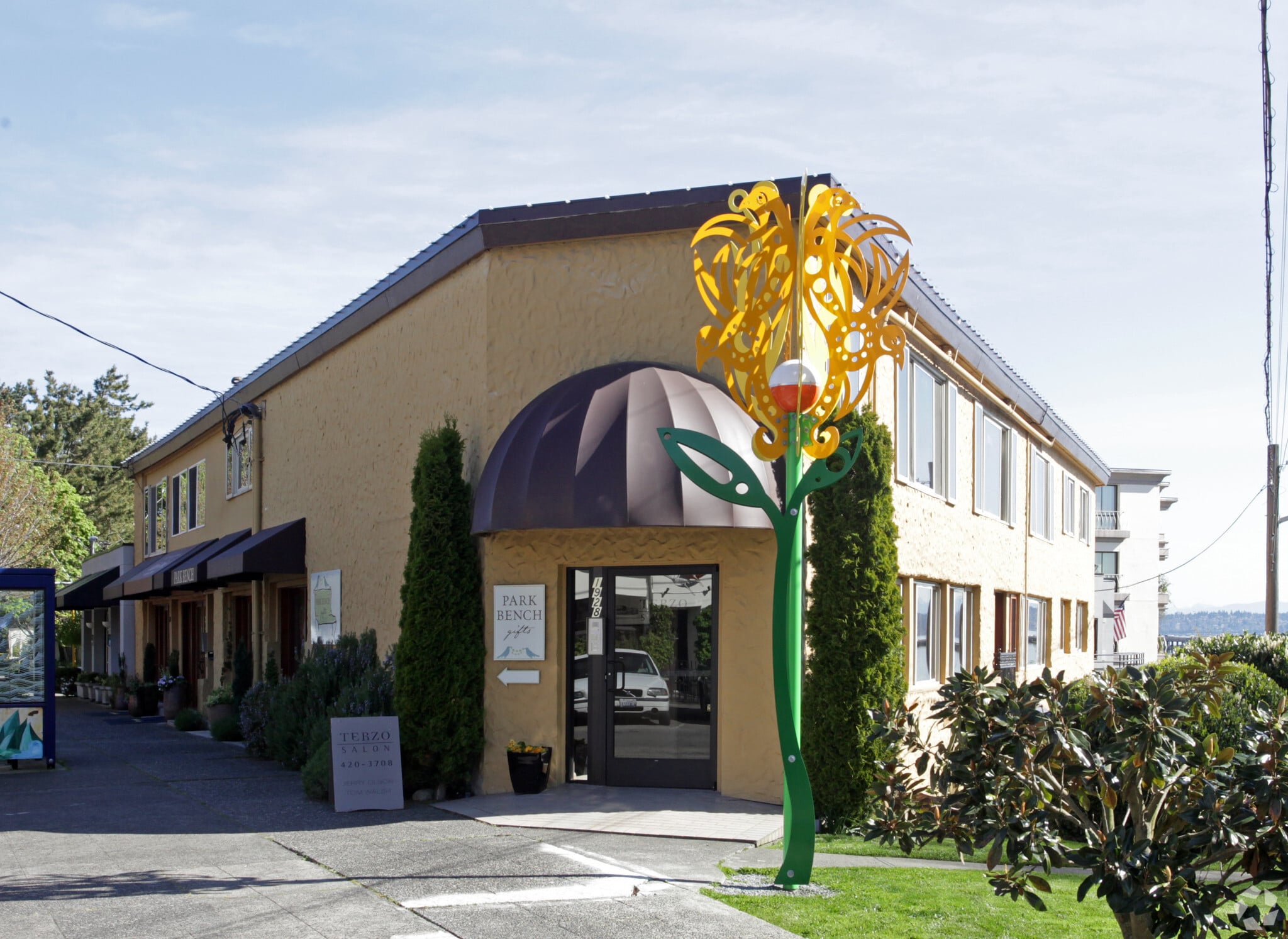 1928 43rd Ave E, Seattle, WA for Rent