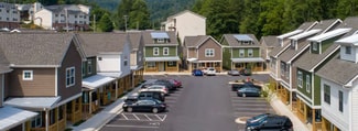 Cullowhee, NC Apartments - 4616 Little Savannah Rd
